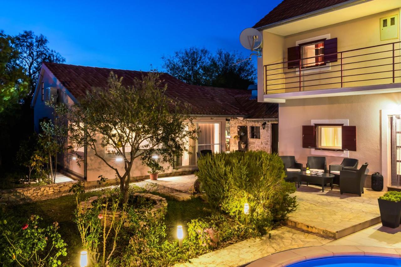 Holiday Home Rosko Skradin Exterior foto