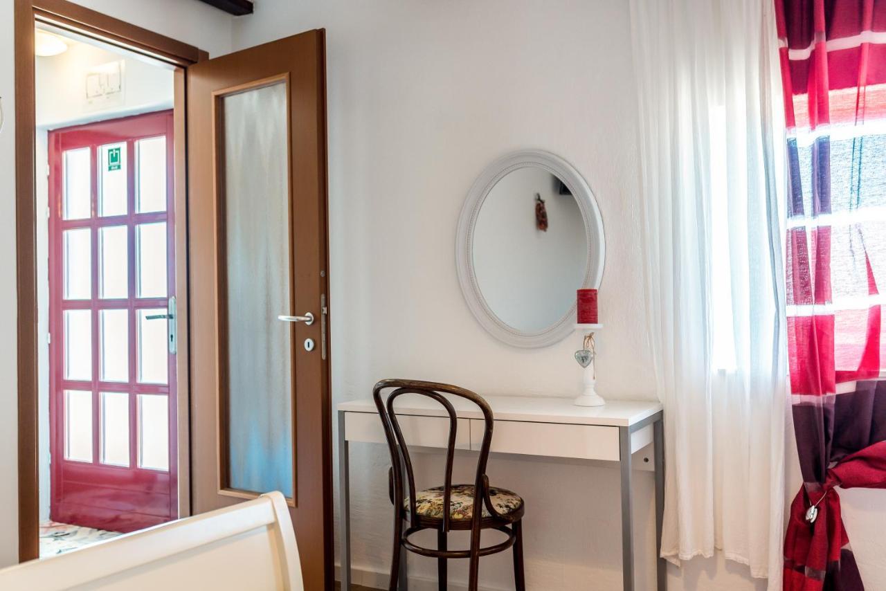 Holiday Home Rosko Skradin Exterior foto