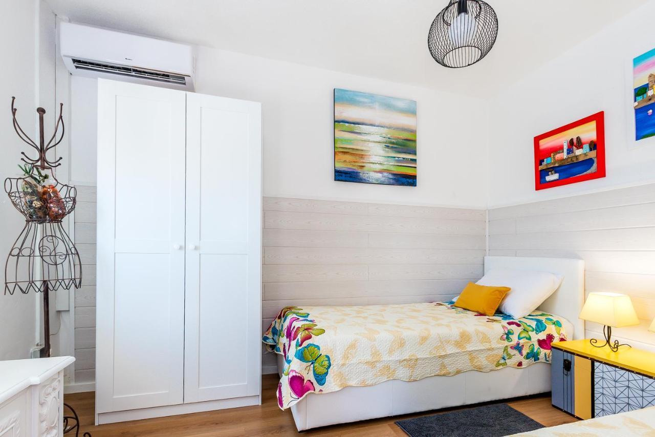 Holiday Home Rosko Skradin Exterior foto